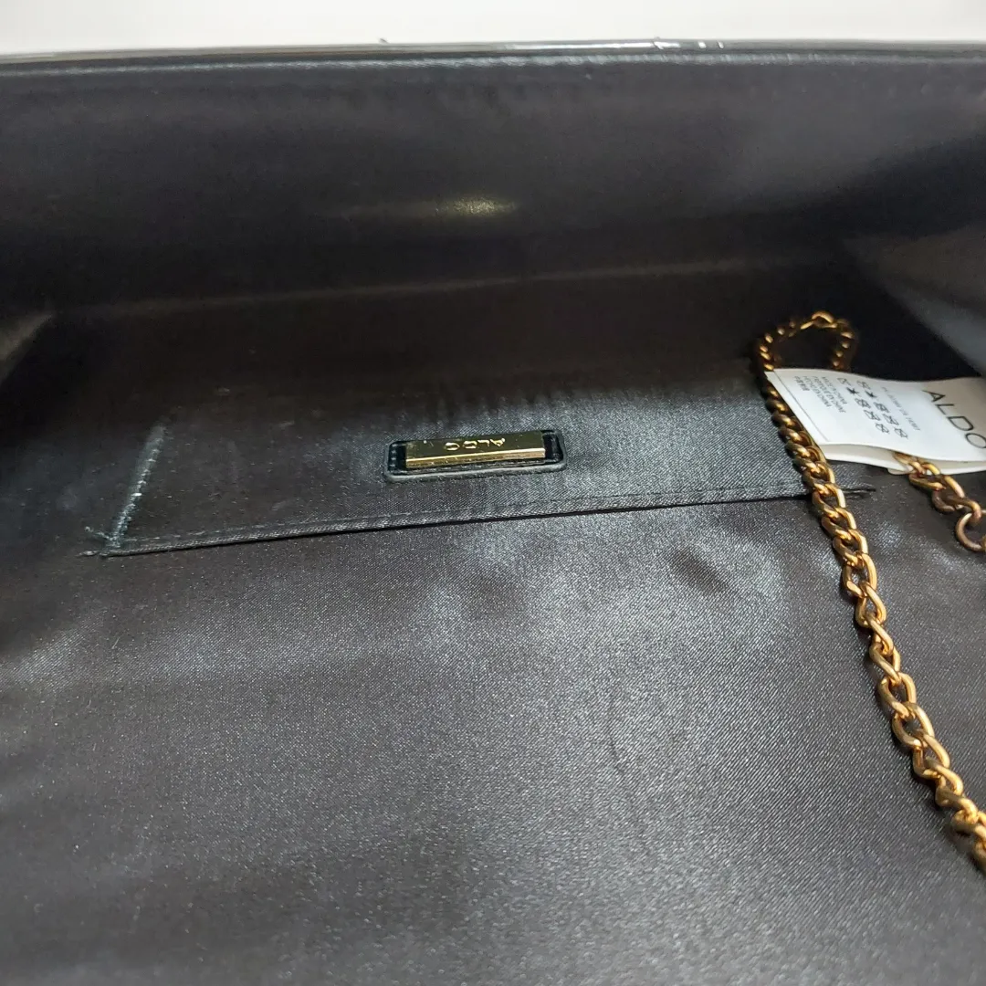 ALDO Black Patent Envelope Clutch | Pre Loved |