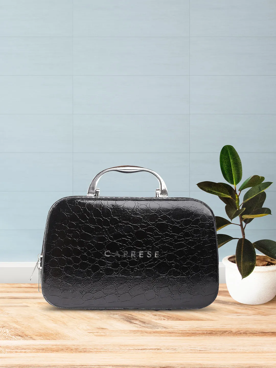 Caprese Cortney Vanity Case Small Black