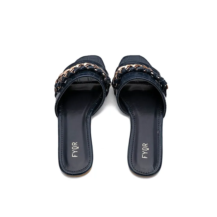 Chain Detailed Slide Sandal MY 226