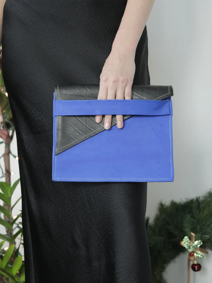 City Classic Clutch, Caribbean Sea Blue