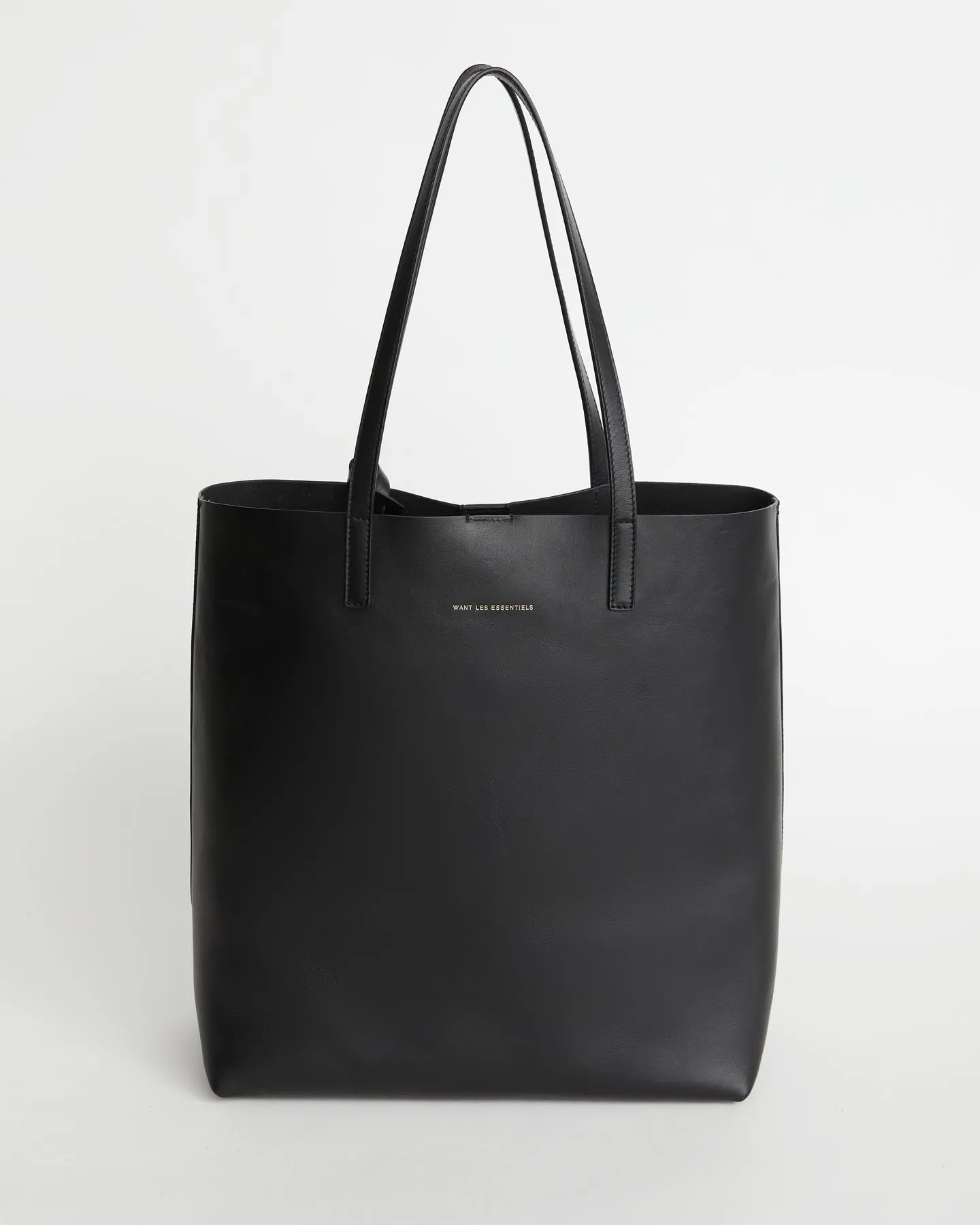 Logan Vertical Leather Tote