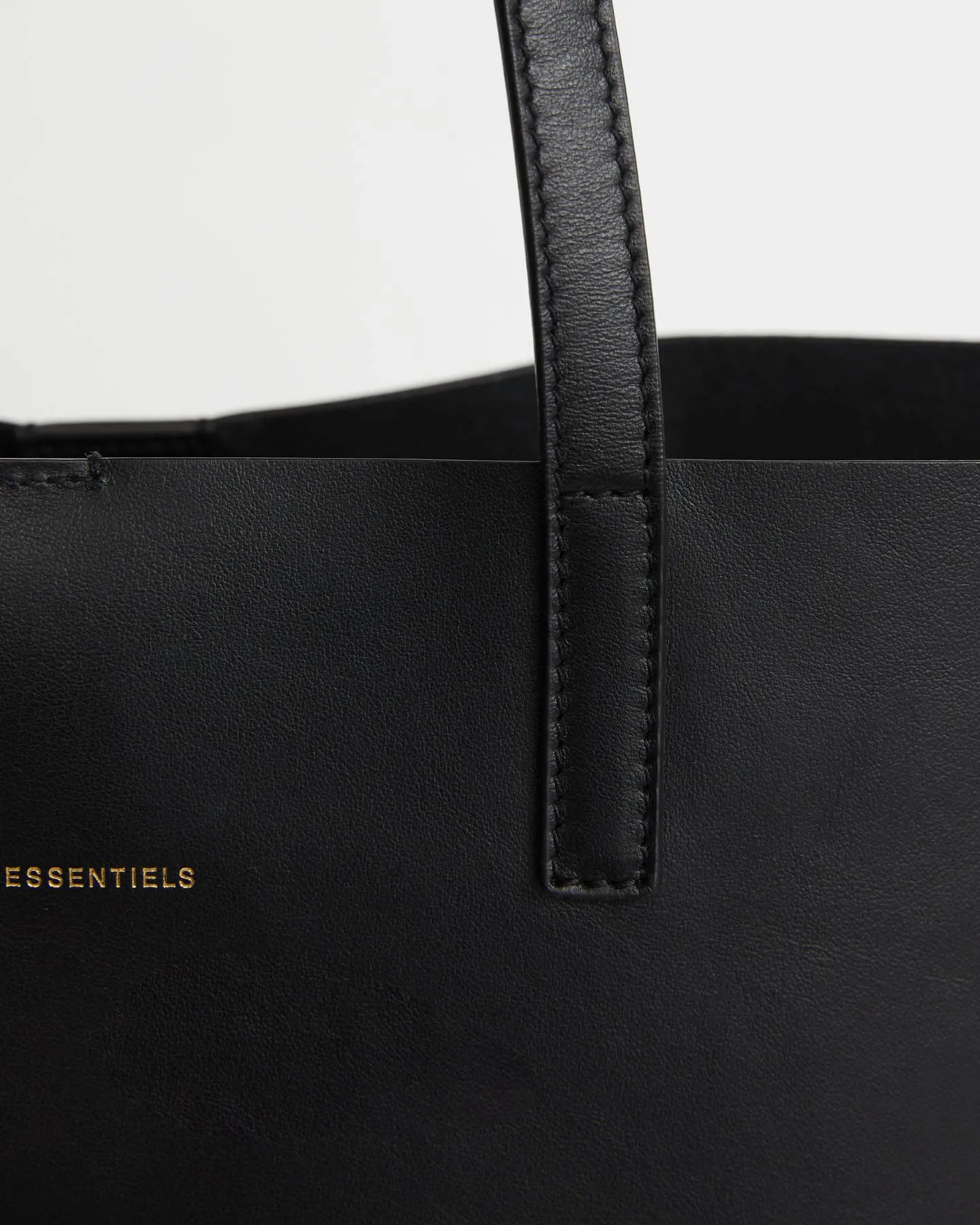 Logan Vertical Leather Tote