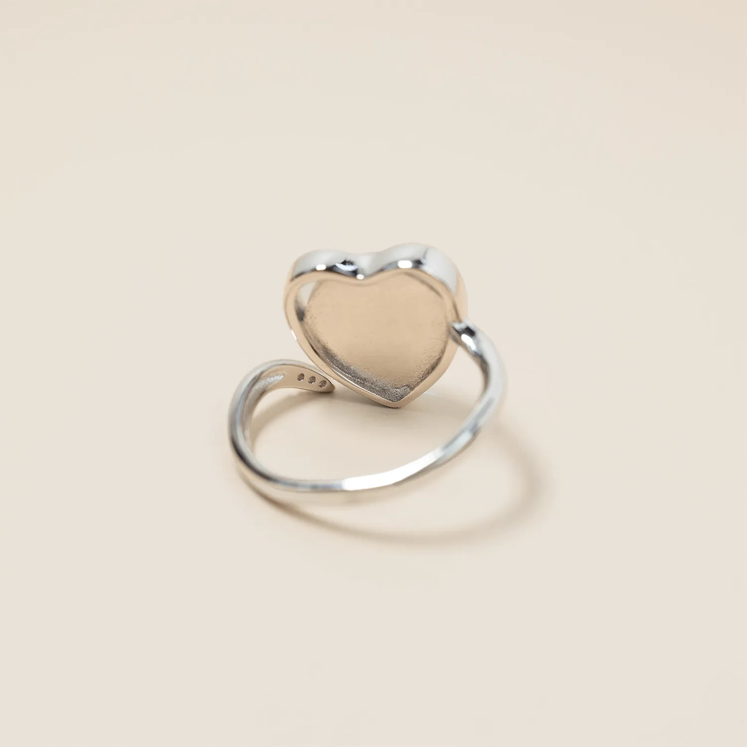 Luna Love Ring in Rhodium