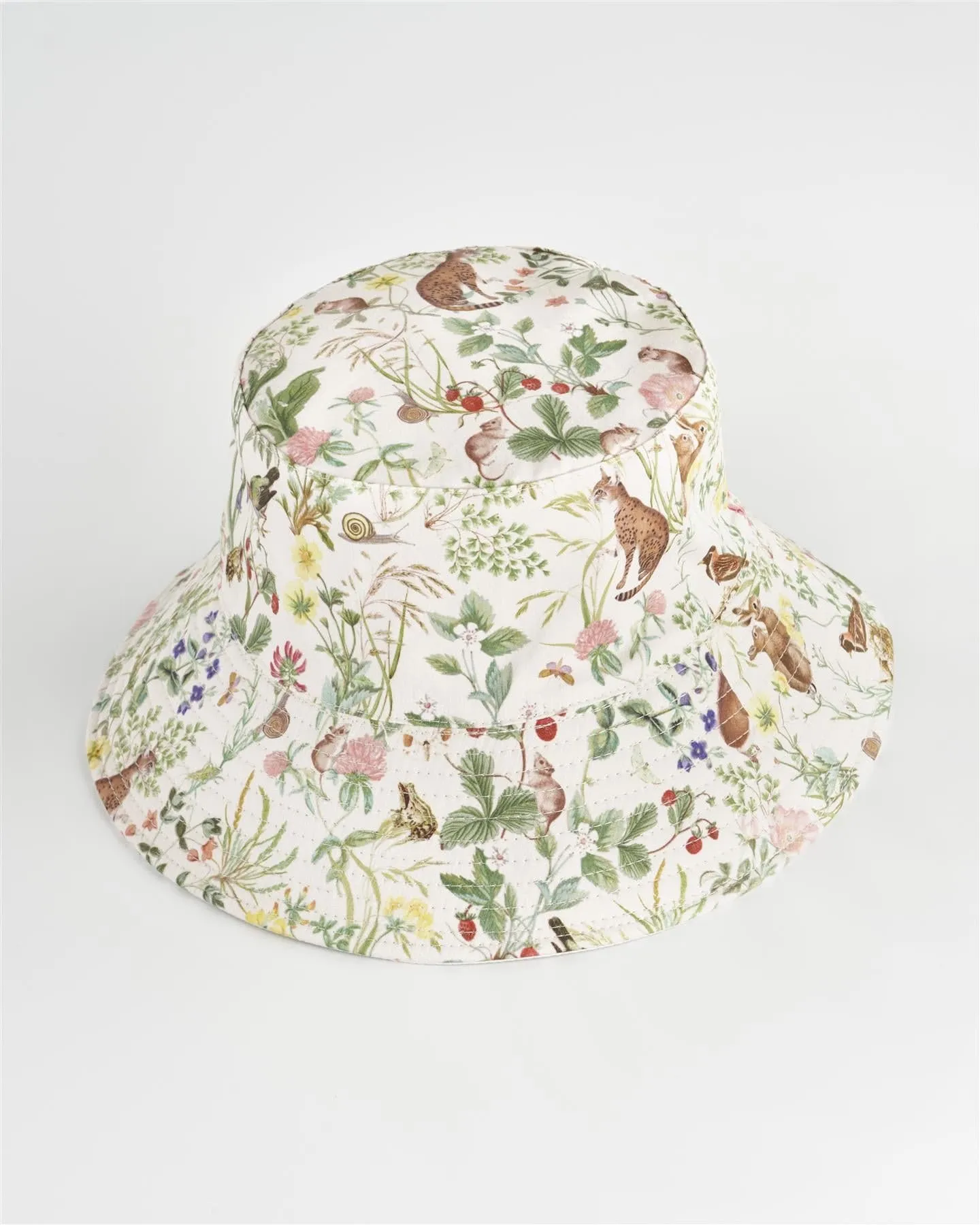 Meadow Creatures Marshmallow Bucket Hat